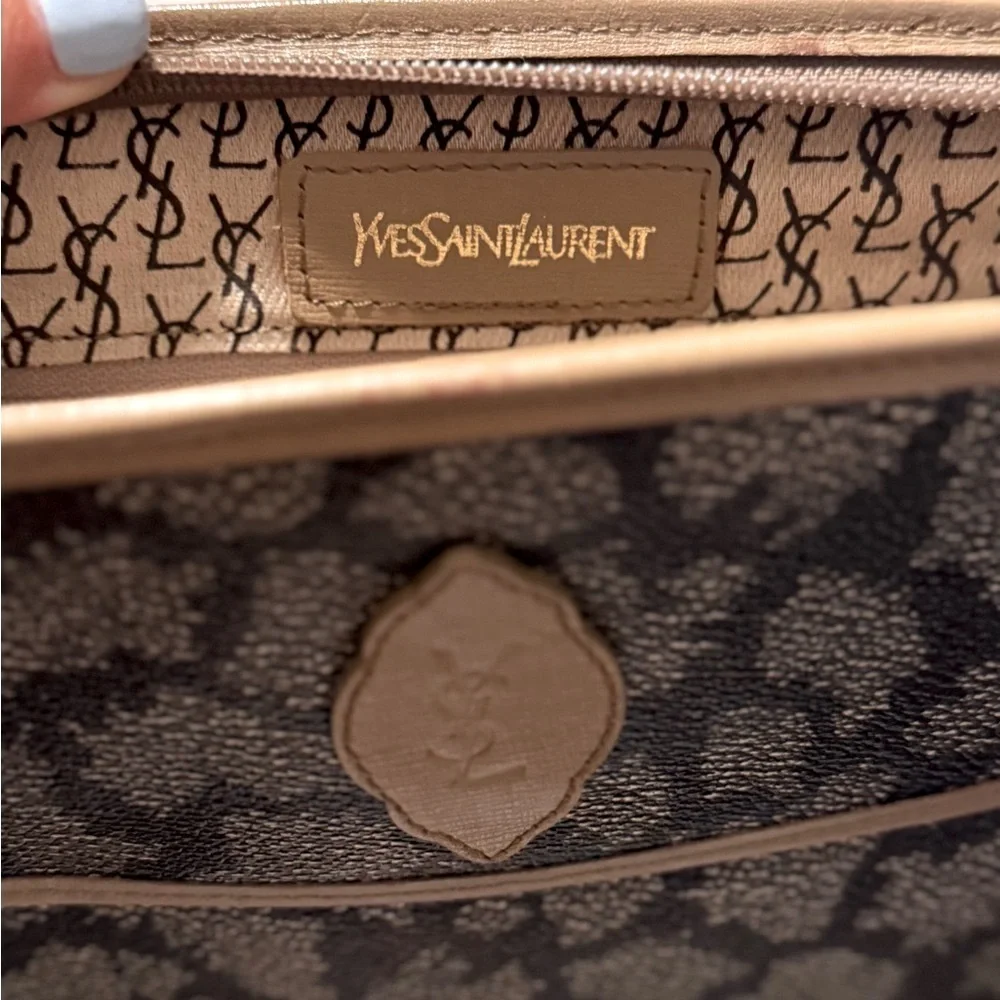 Yves Saint Laurent Vintage Clutch - Picture 4 of 14